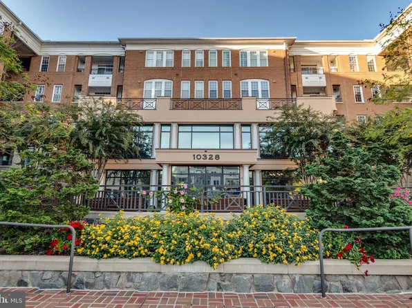 10328 Sager Ave Unit 402, Fairfax, VA 22030