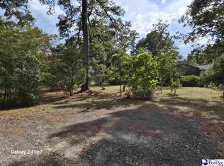 Edgewood Dr, Hartsville, SC 29550