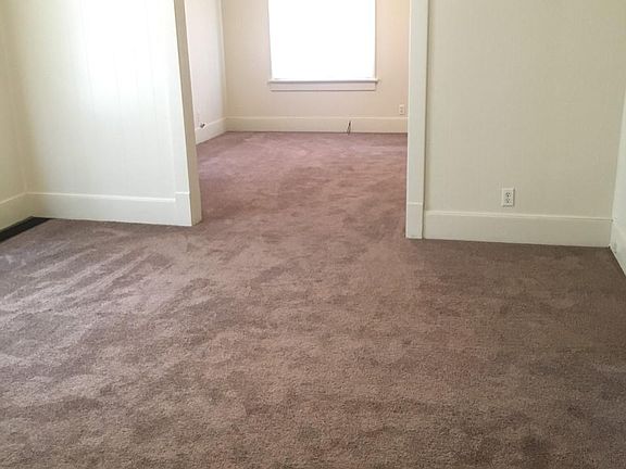 4th image of 704 E Republic St