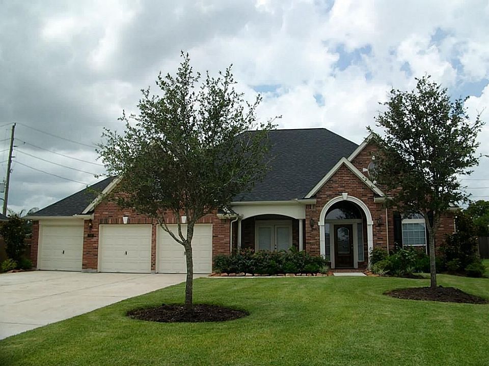 1st image of 718 Summer Trace Ln
