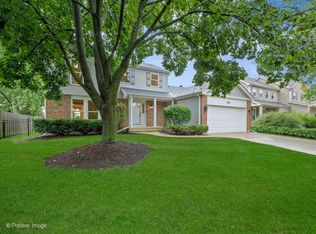 1N325 Tamarack Dr, Winfield, IL 60190
