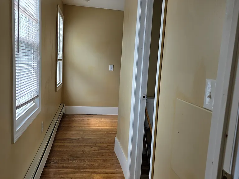 19 Goff St — Photo 8