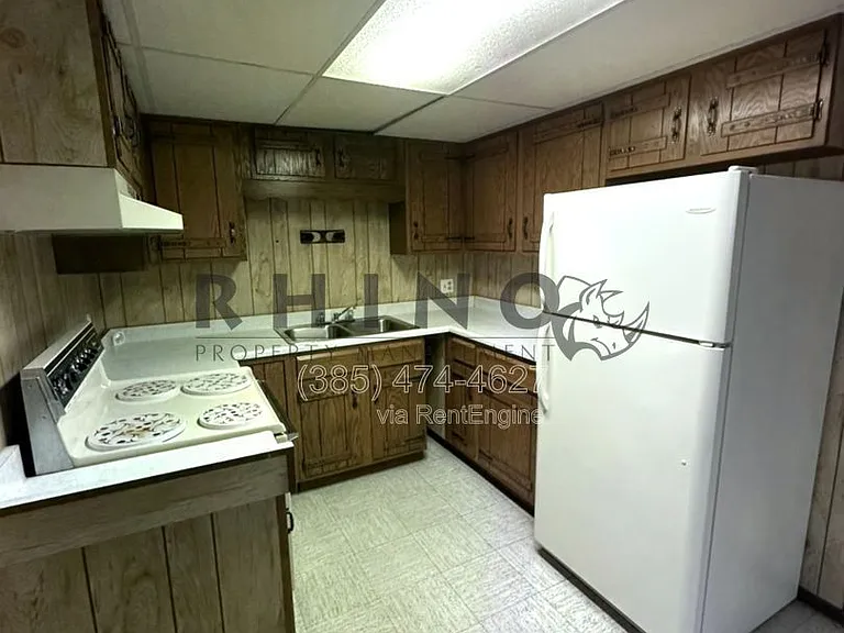 825 W Arapahoe Ave #B — Photo 4