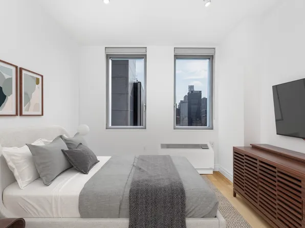 554 West 54th Street image 7 of 42