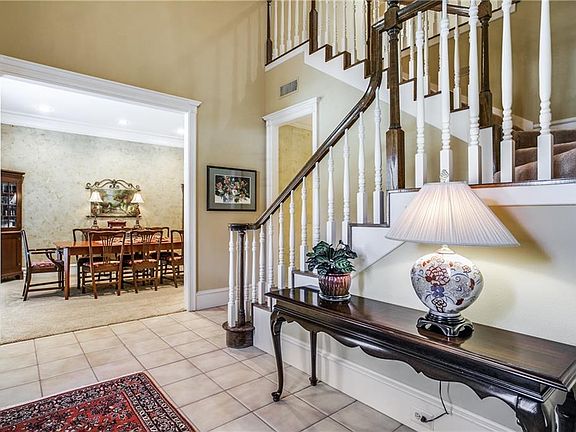 5th image of 7520 England Dr