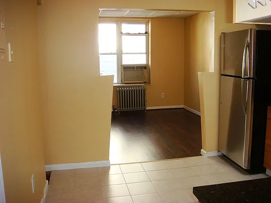 Rented by Avanguard Realty Corp | media 3