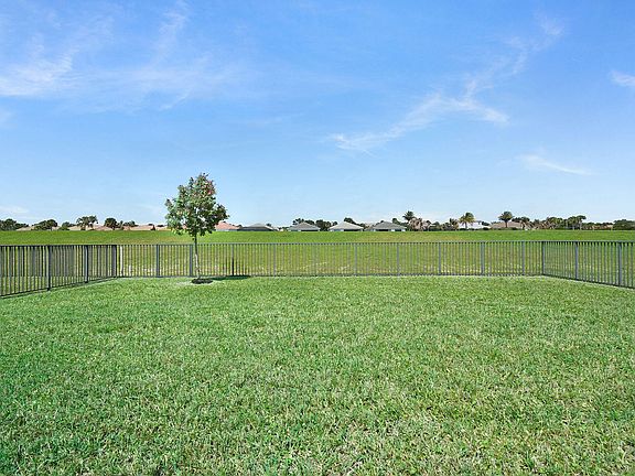 5th image of 10663 SW Vasari Way