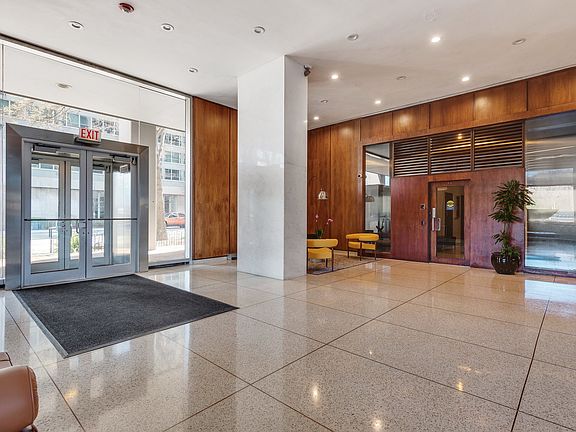 3rd image of 3600 N Lake Shore Dr APT 2202