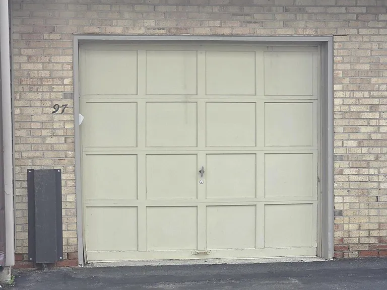 97 Cotswold Cir #2 — Photo 38
