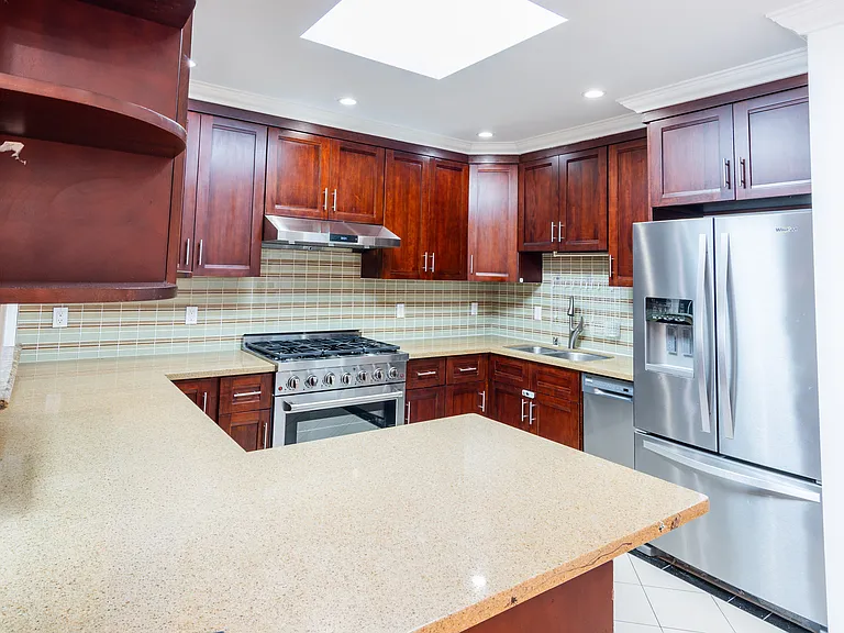 2319 Alemany Blvd — Photo 22