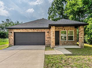 904 S Catherine St, Terrell, TX 75160