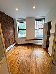 Rented by KNOCKKNOCK LLC