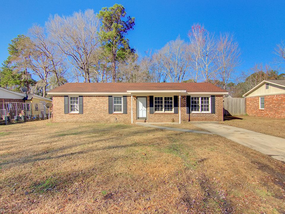 1st image of 101 Dogwood Hill Dr