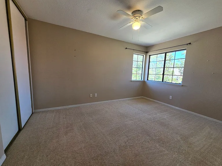 39354 Longhorn Ct — Photo 19
