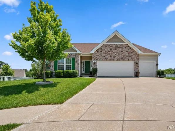 38 Crystal Manor Ct, Wentzville, MO 63385