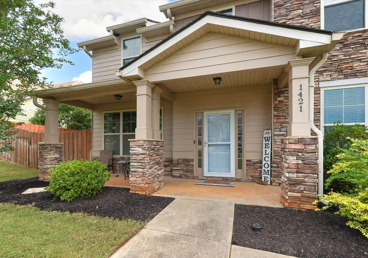 1421 Dooley Lane in Grovetown, GA - 5 Bedroom Beauty Close to Fort Gordon — Photo 2