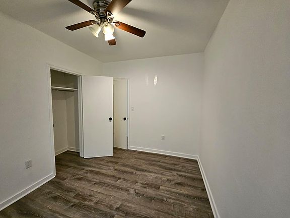 5th image of 1732 SW 21st Ter