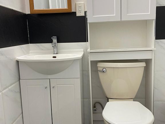 5th image of 569 Logan Ave #1