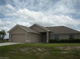 414 NE 16th Ter, Cape Coral, FL 33909