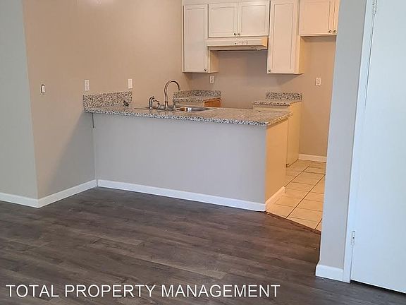2nd image of 4025 Bismarck Dr