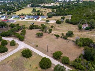 7 Hickory St, Lometa, TX 76853