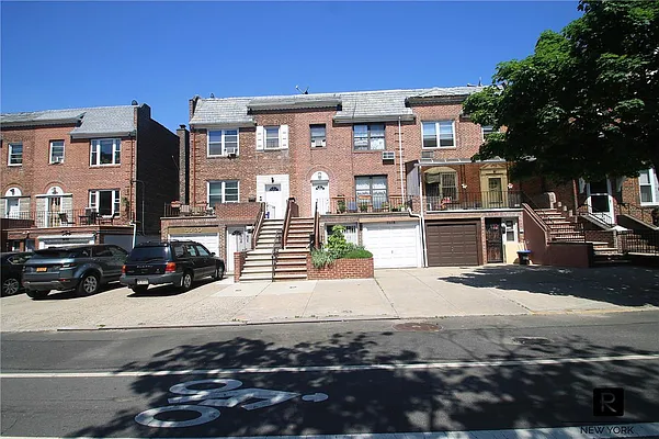 Rented by R New York | media 27