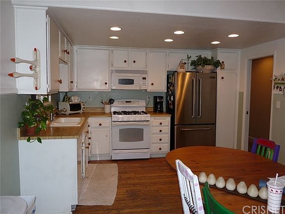 3rd image of 28354 Simsalido Ave