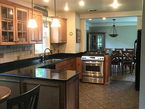 5th image of 7538 Apple Blossom Ln