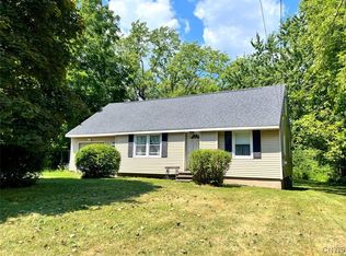 3237 Howlett Hill Rd, Camillus, NY 13031