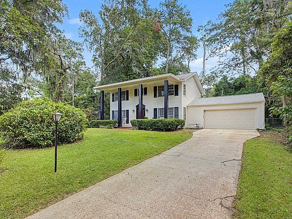 2nd image of 2309 Delgado Dr