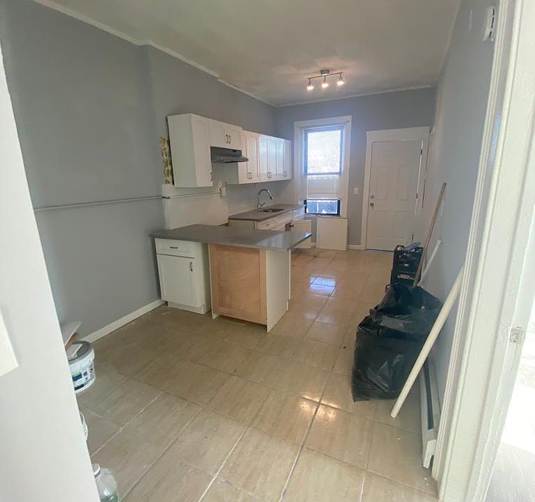1st image of 95 Parker St #8
