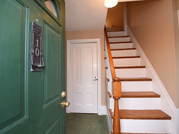 3rd image of 10 South St