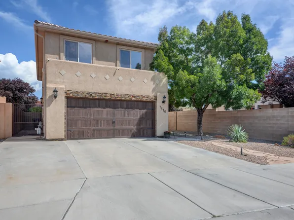 7516 Cricket Hill Dr NE, Albuquerque, NM 87113