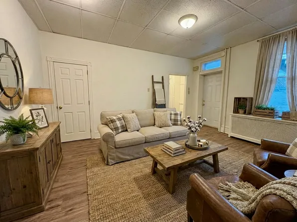 1 S Brown St, Elizabethtown, PA 17022