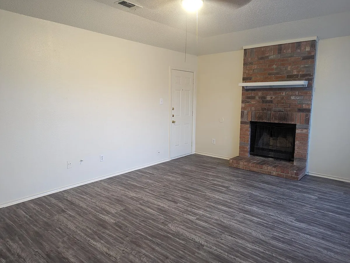 WBFP in living area - 1012 Mitchell Ln