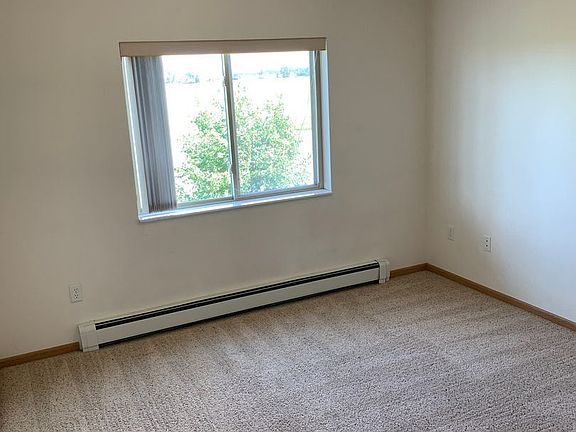 5th image of 3550 8th Ave S #201