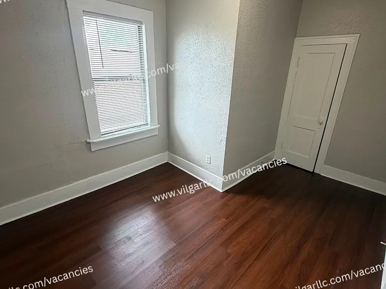 1202 W 151st St — Photo 16