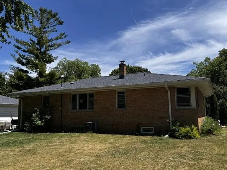 1425 Ellis Ave — Photo 7