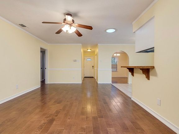3rd image of 4105 Astoria St