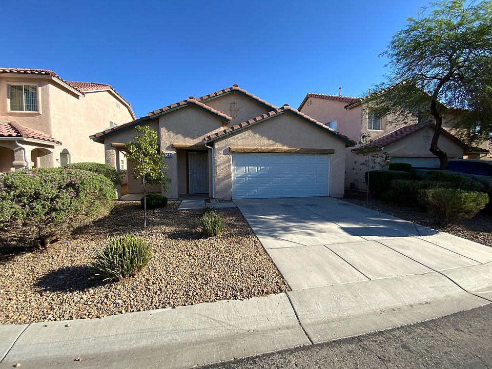 1st image of 3342 Famiglia Dr