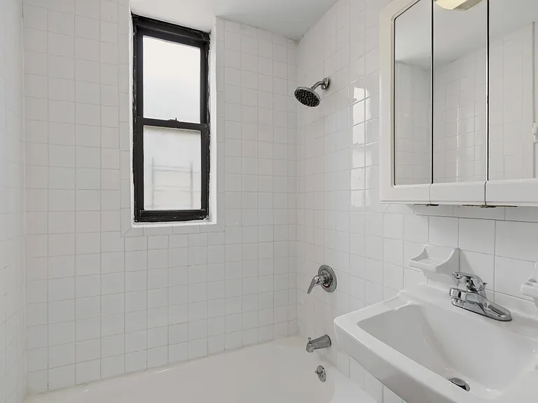 32-86 30th St #4A — Photo 6