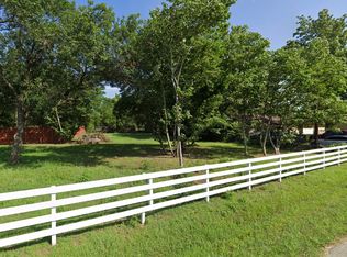 939 & 933 Applegate St, Dallas, TX 75253