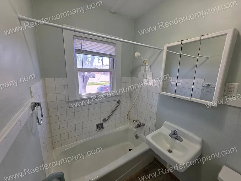 204 Lafayette Avenue — Photo 8