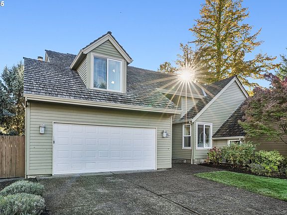 3rd image of 12820 SW Glacier Lily Cir