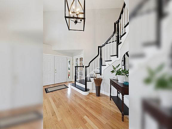 4th image of 1500 Pine View Ct