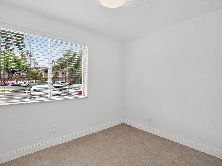 845 NW 91st Ter #845 — Photo 15