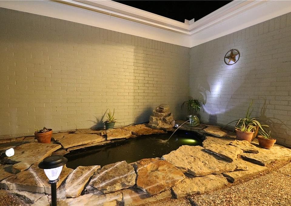 2nd image of 8929 Kincaid Dr