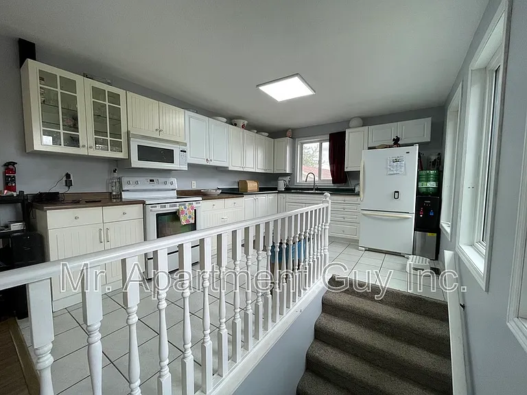 1974 Portage Rd #UPPER — Photo 11