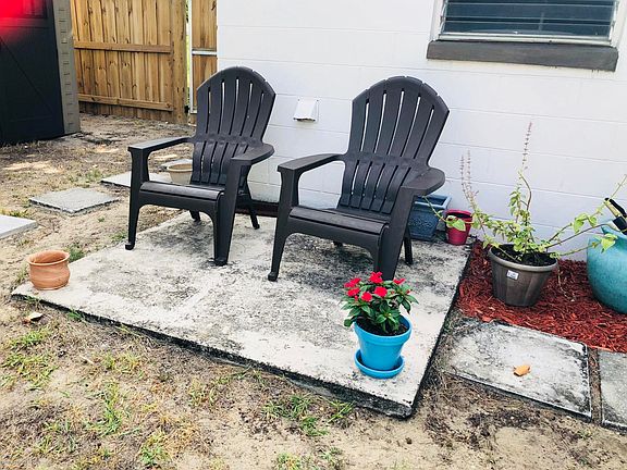 3rd image of 700 Pelican Dr