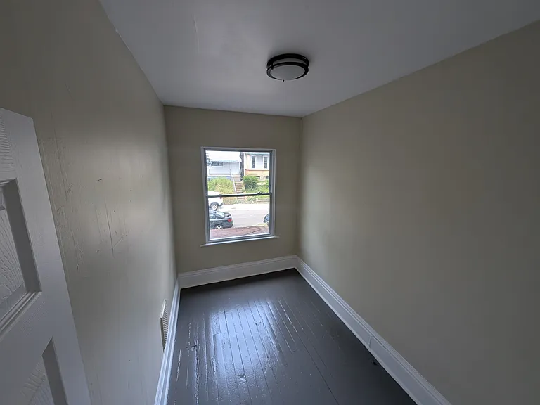 128 Charles St — Photo 19